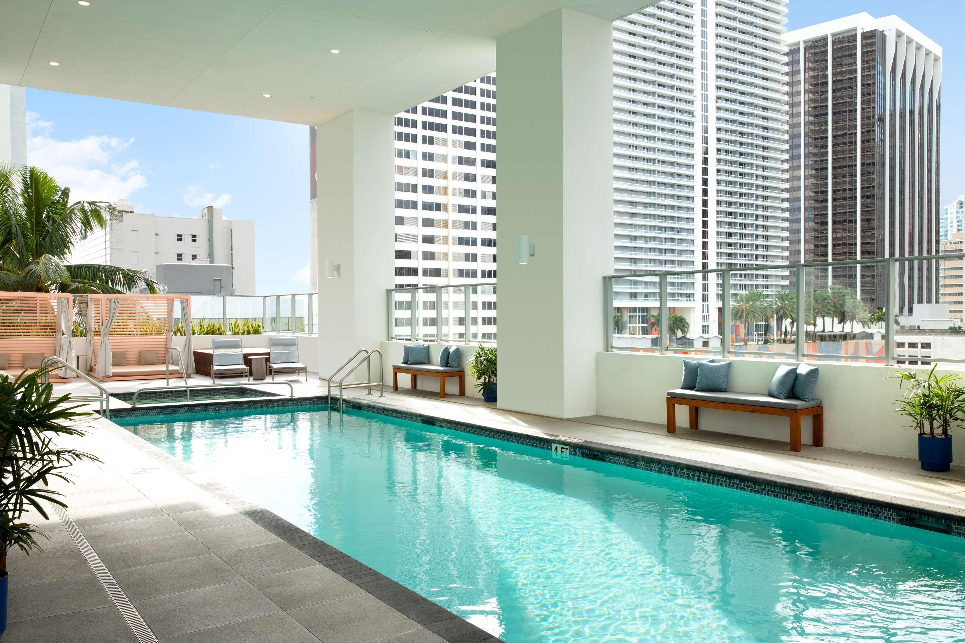 Where to Stay in Downtown Miami: 3 Airport Hotels Compared