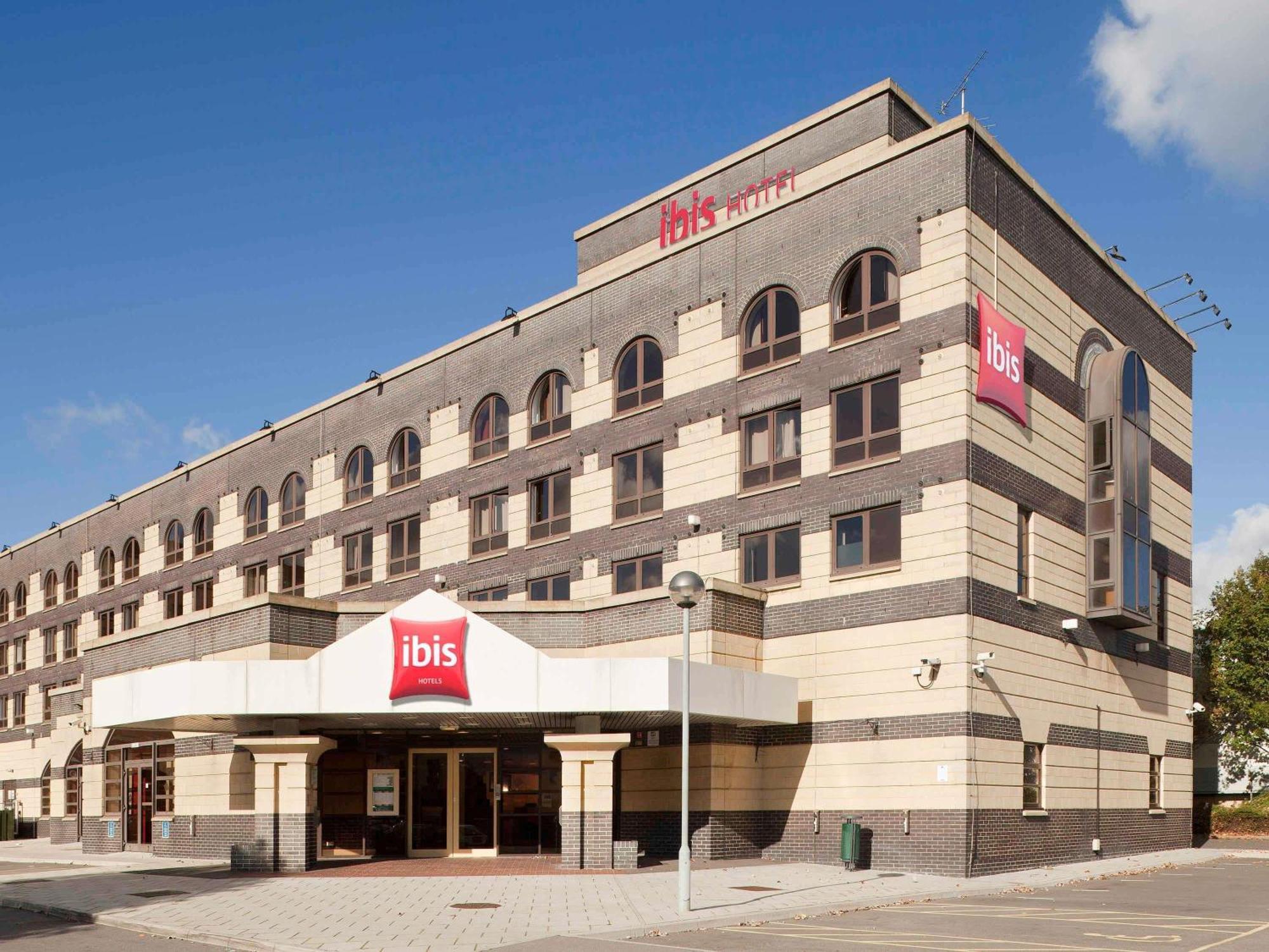 Staying In Southampton City Centre: 2 Central Hotels Compared