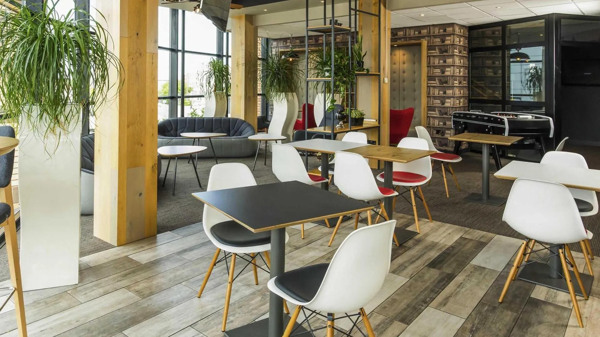6 Smart Family-Friendly Hotels In Leicester City Centre Worth Booking