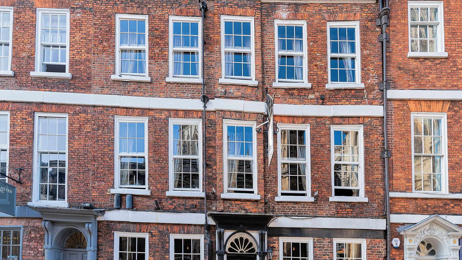 Staying Near Rowntree Park: 4 Romantic York Hotels Compared
