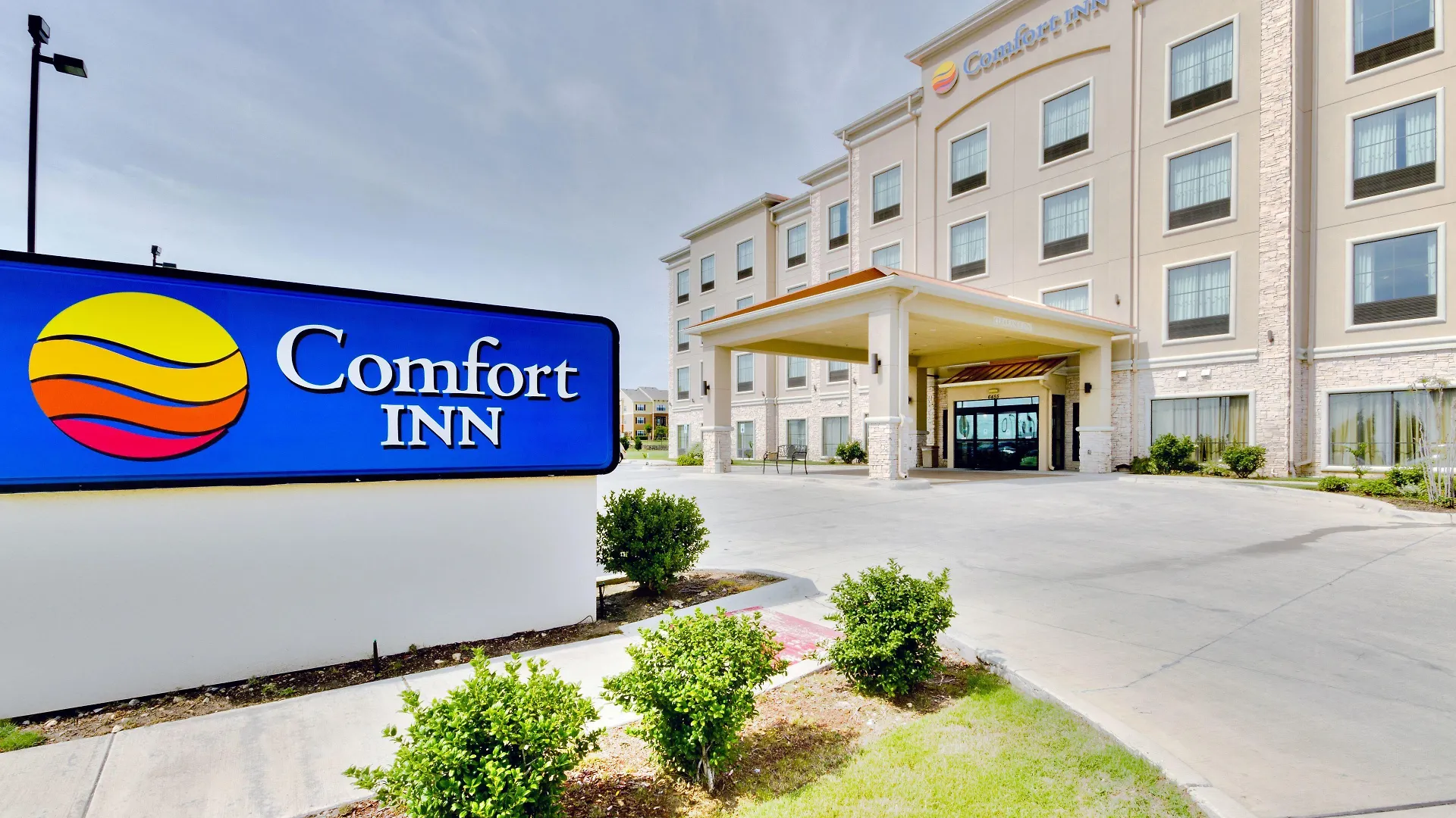 4 Best Budget Hotels in Fossil Creek, Fort Worth