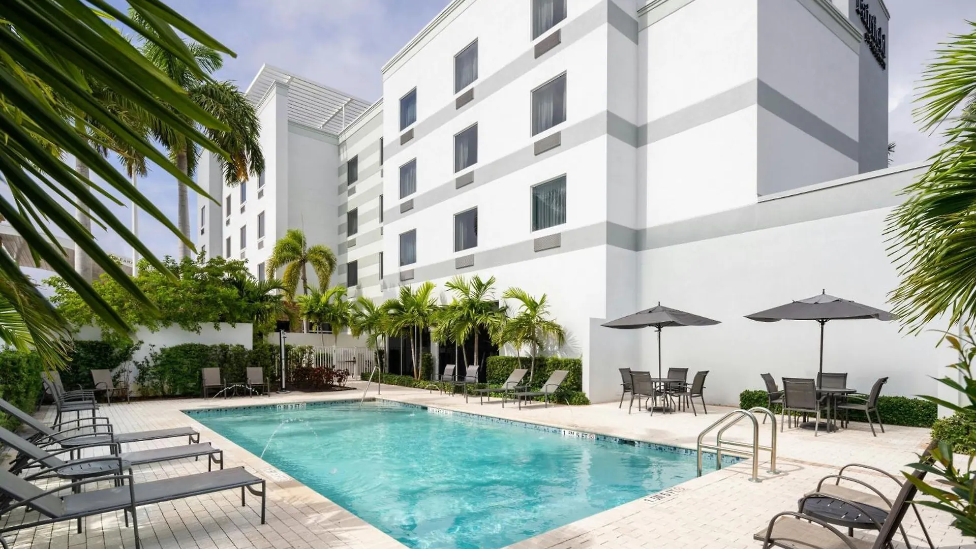 Staying Near Miller Park: 4 Budget Hotels Compared