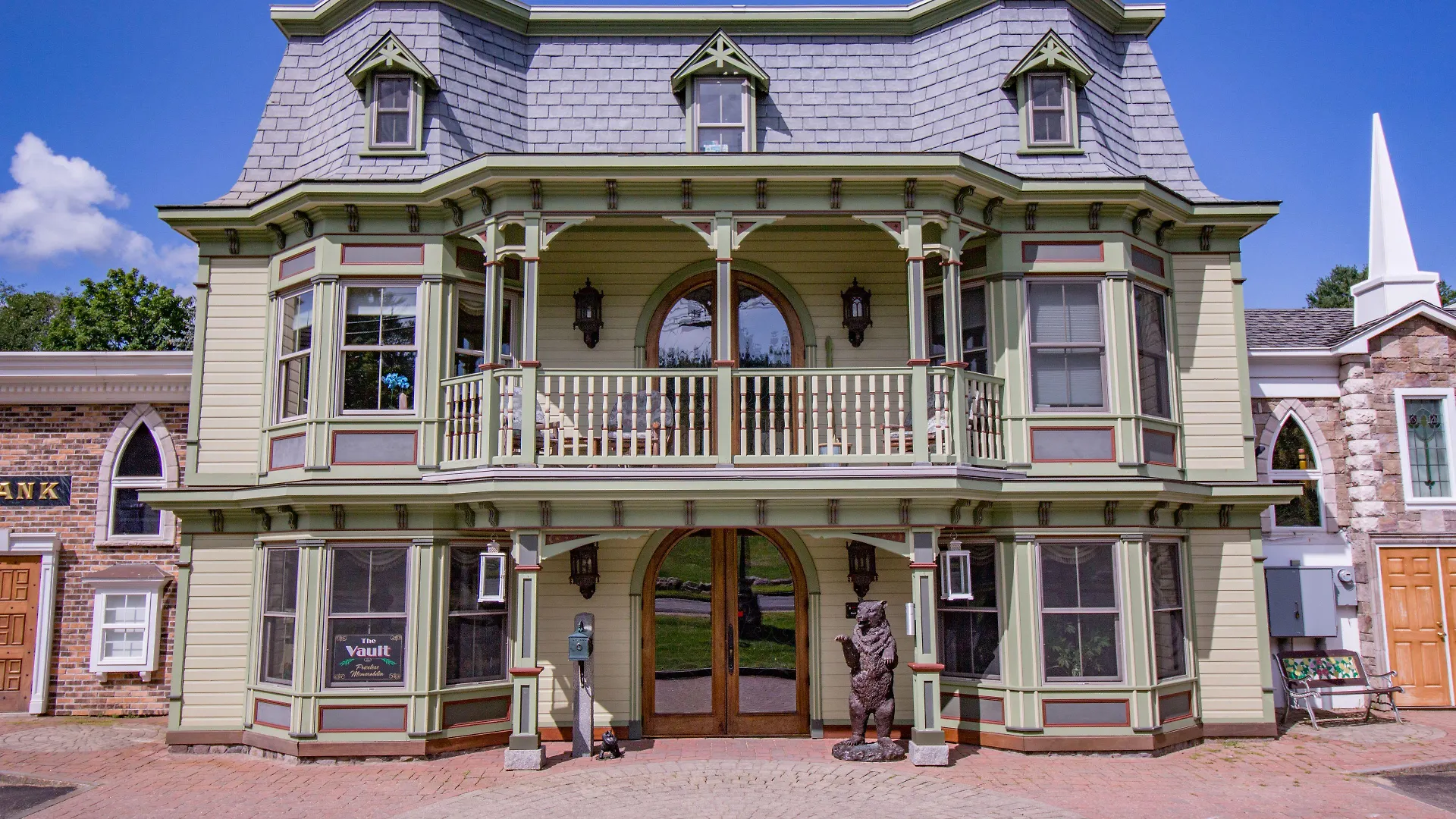 4 Family-Friendly Hotels Close to Conway Crossing Factory Stores