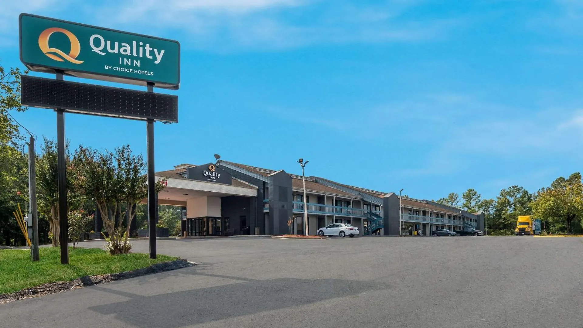 Where to Stay for Work: 7 Best Business Hotels in South Carolina