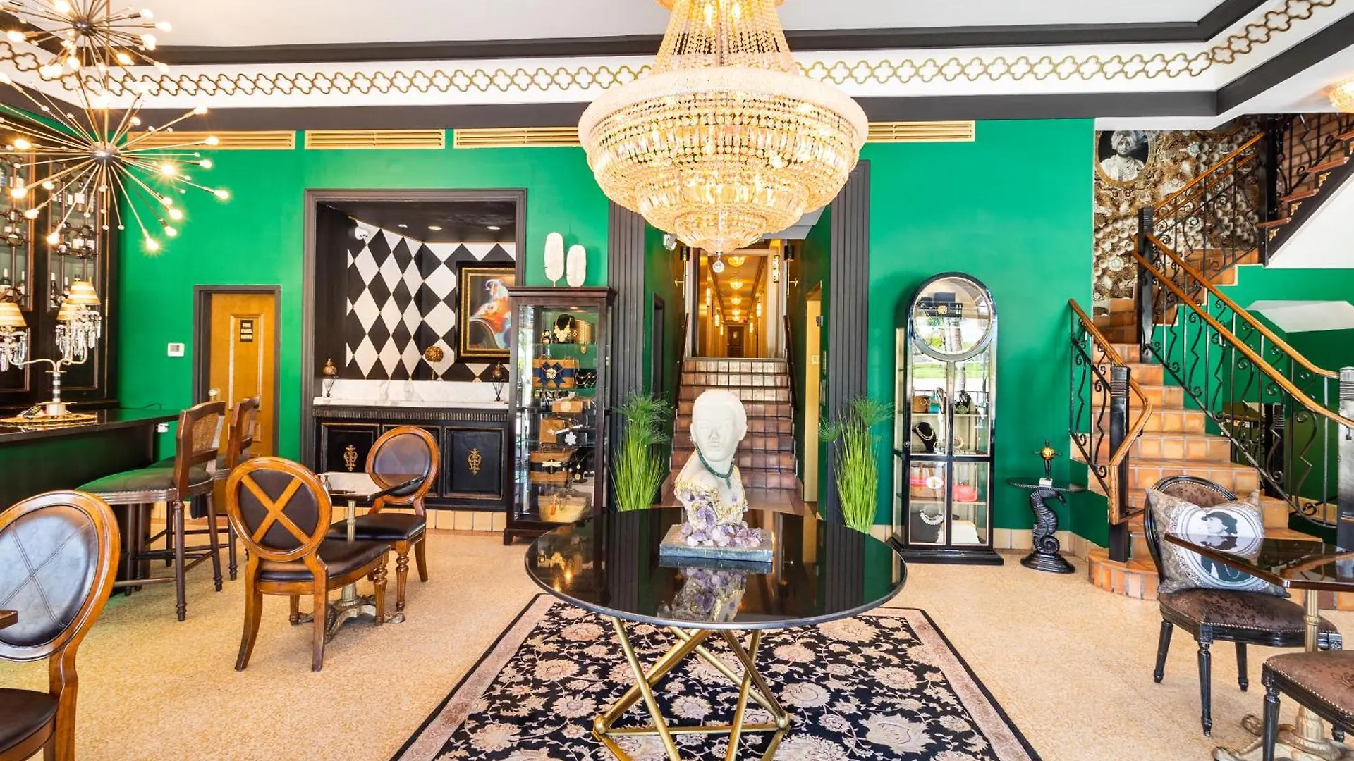 4 Romantic Hotels in South Beach That Couples Keep Coming Back To