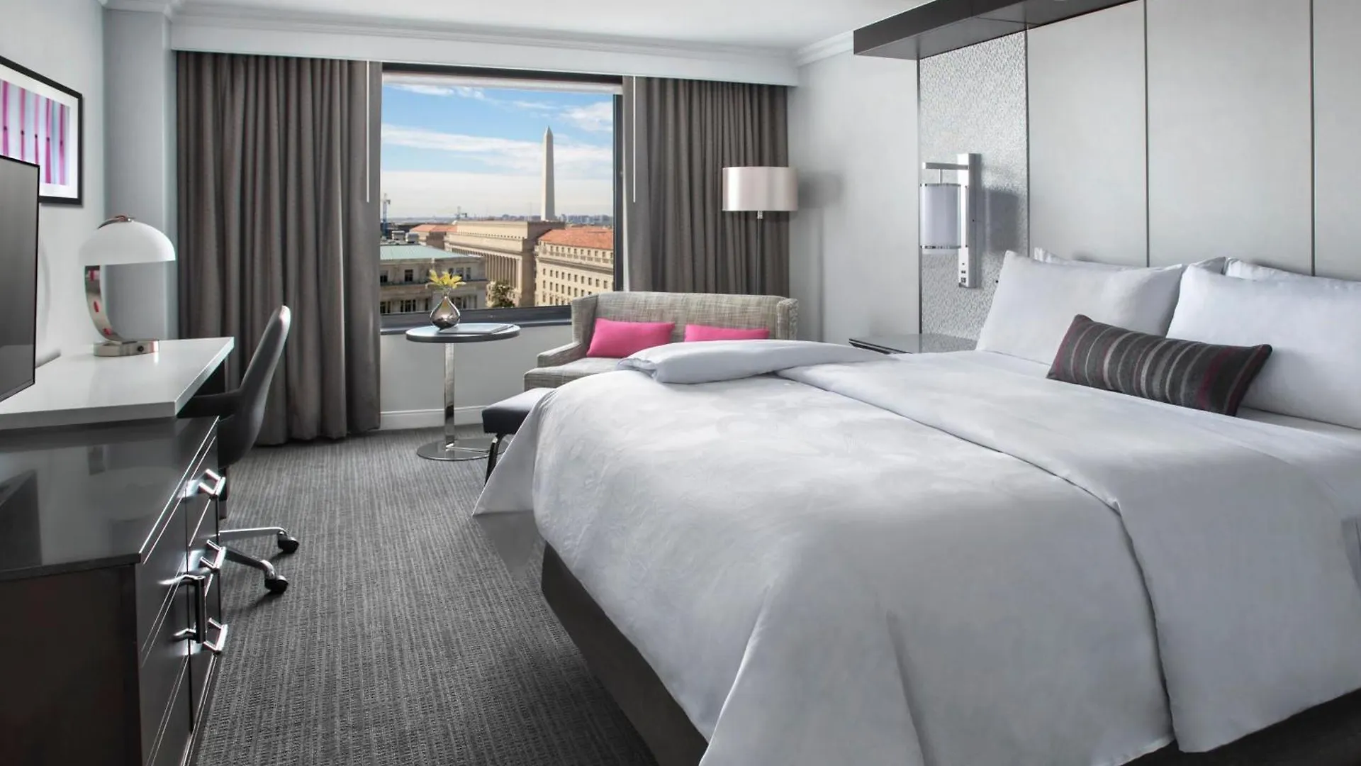2 Luxury Hotels in Northwest DC That Deliver on Their Promise