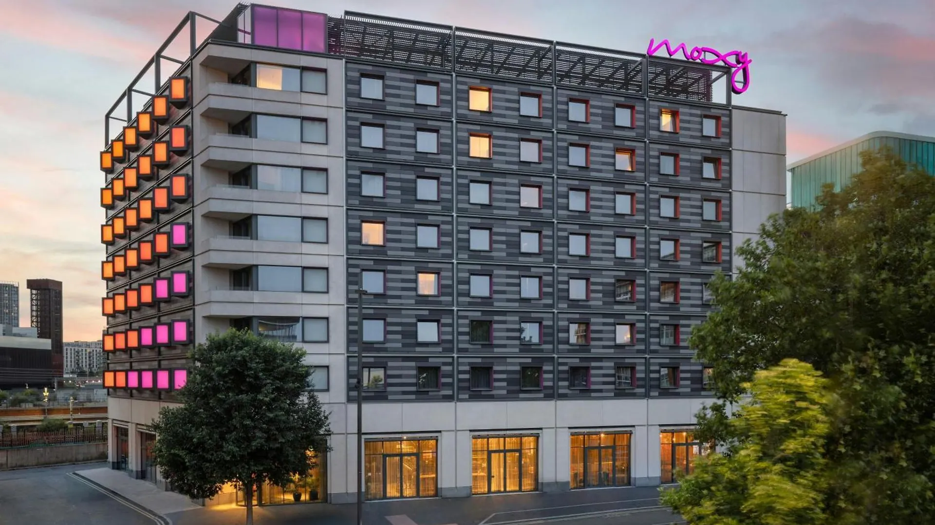 Staying In East End: 2 Moxy Hotels Compared
