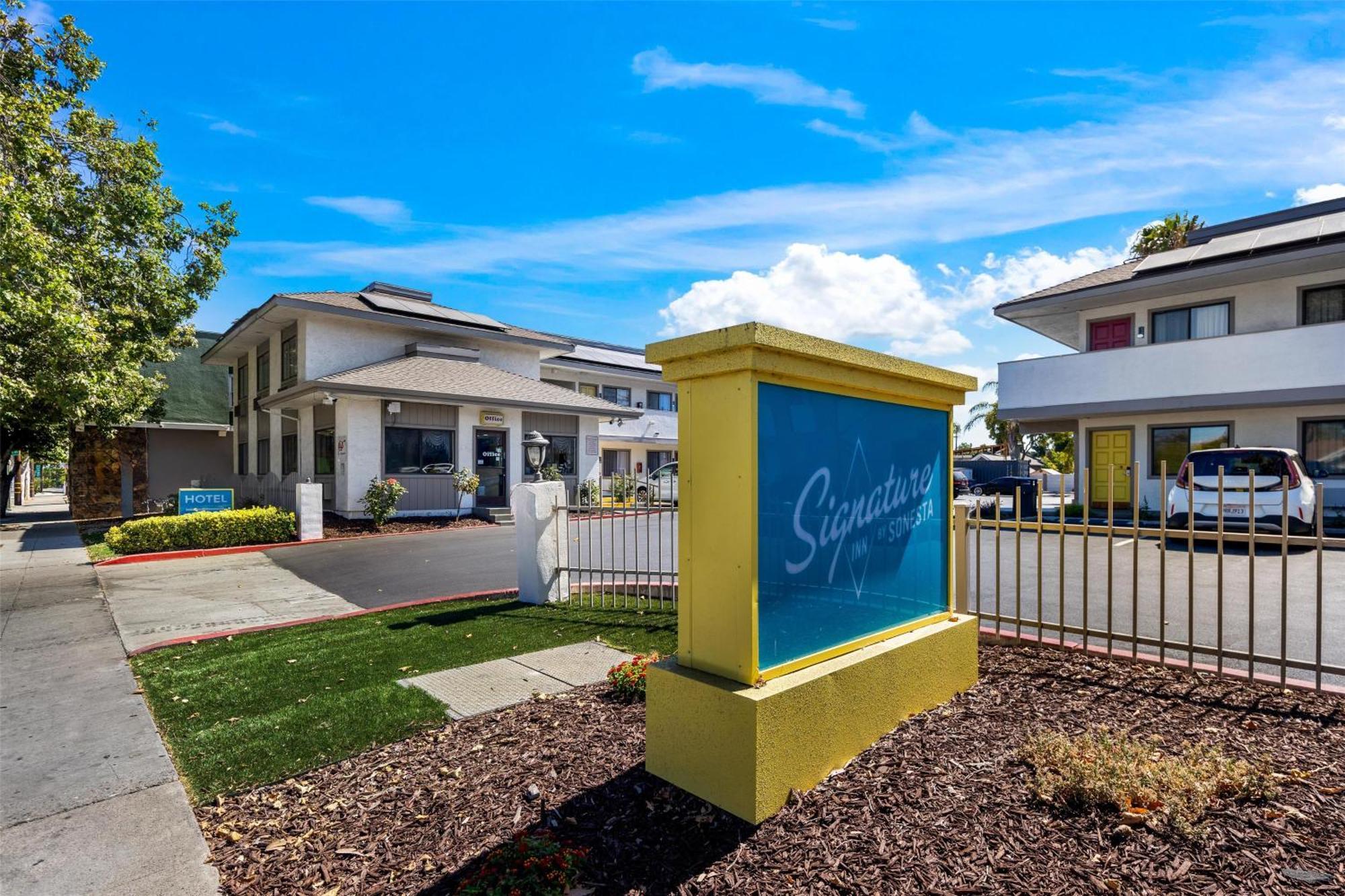 15 Smart Airport Hotels Near Montague Park Worth Booking
