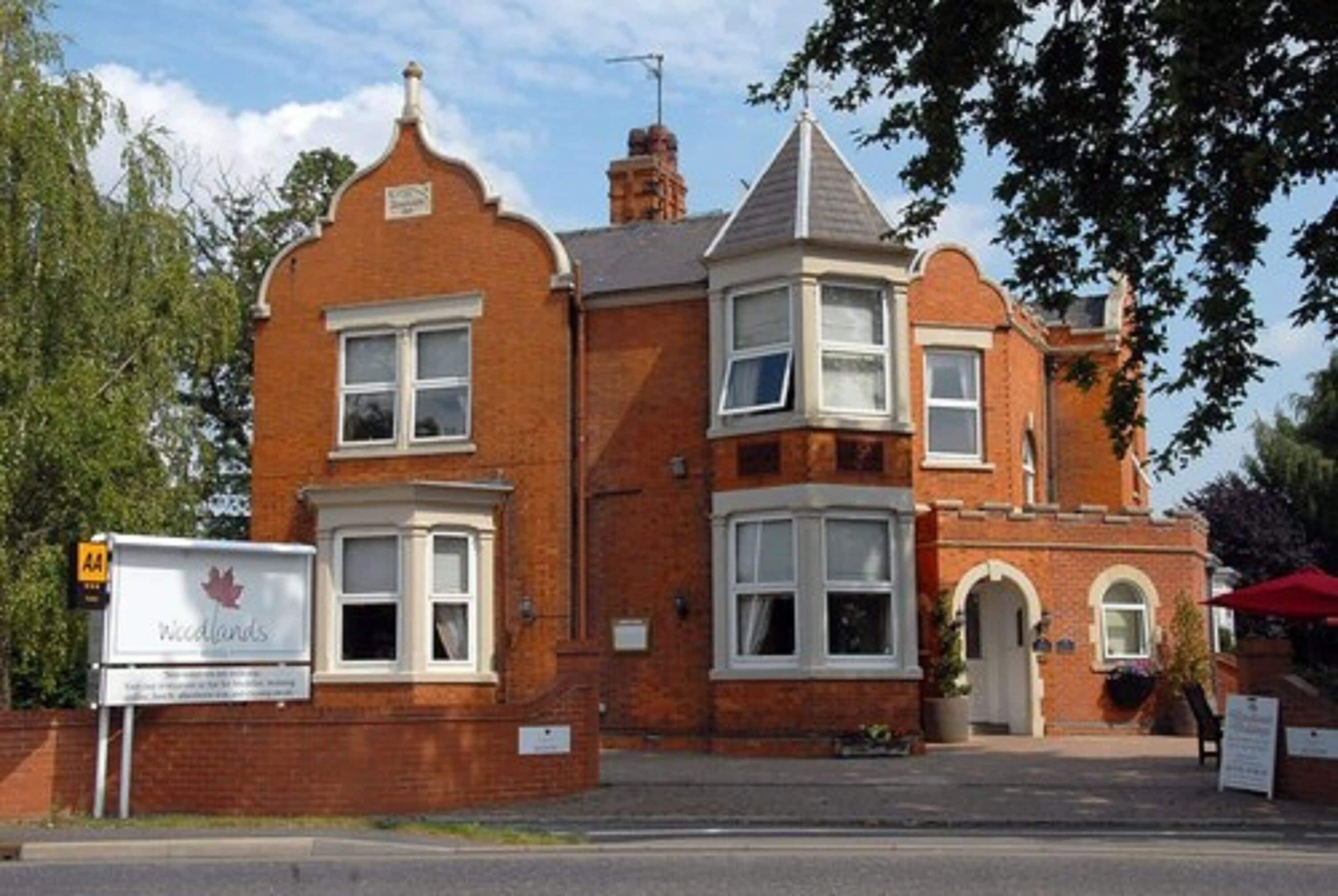 15 Smart Hotels in England Solo Travellers Should Book