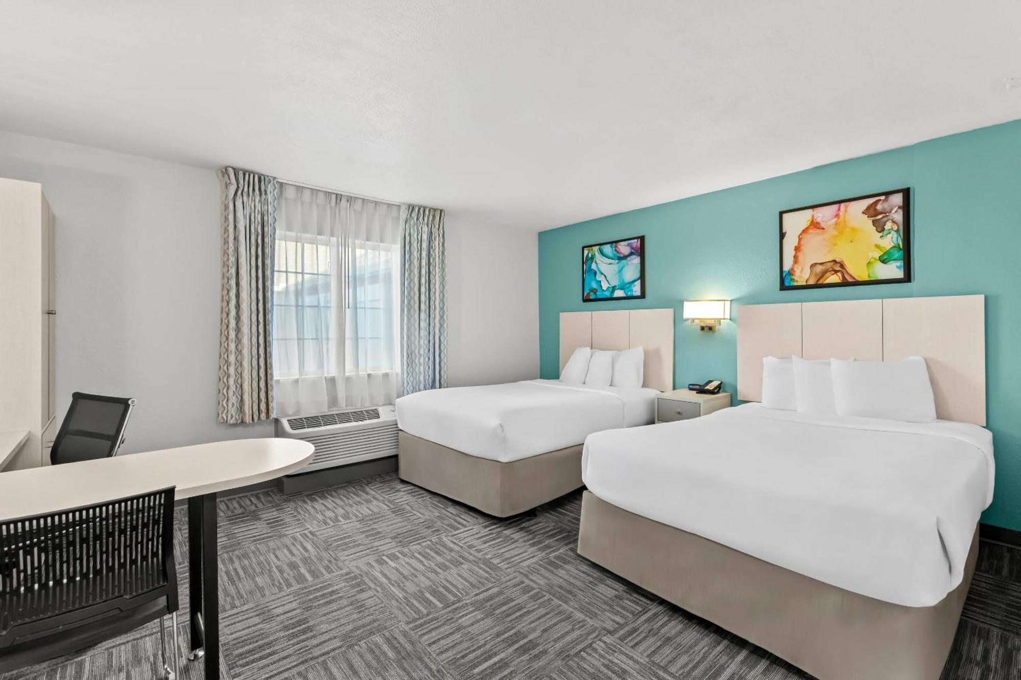 6 Smart Business Hotels In Louisville East Worth Booking