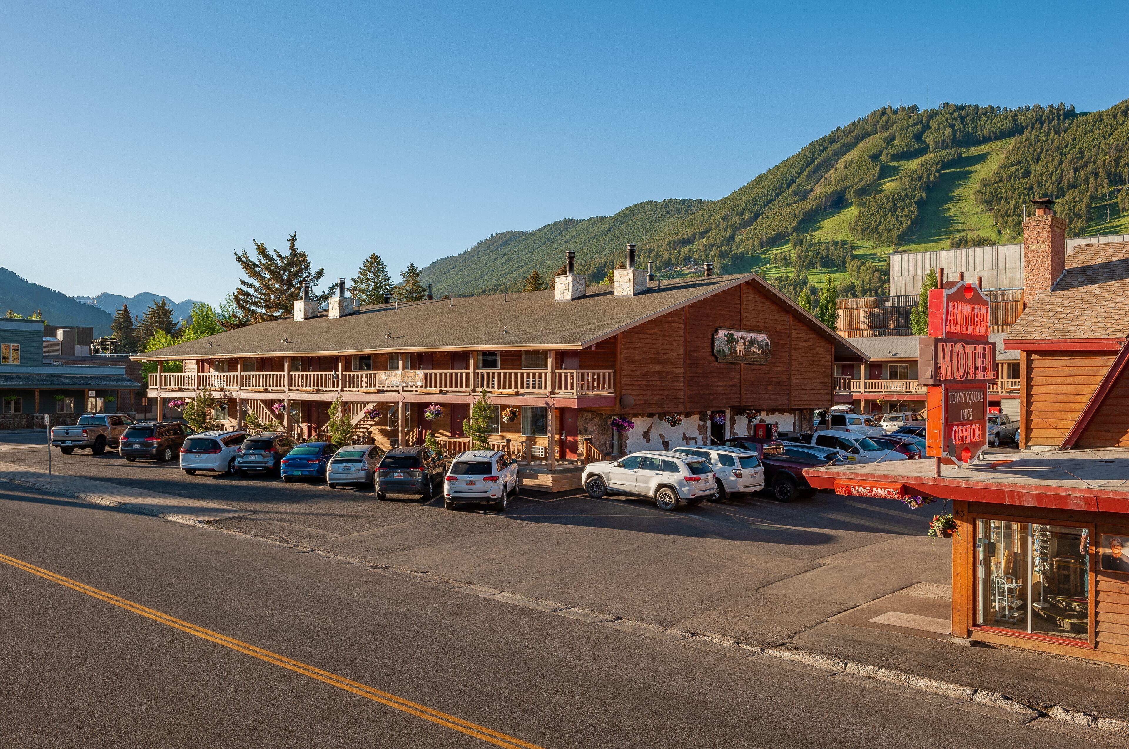 Where to Stay Near Teton County Parks and Rec: 5 Historic Hotels