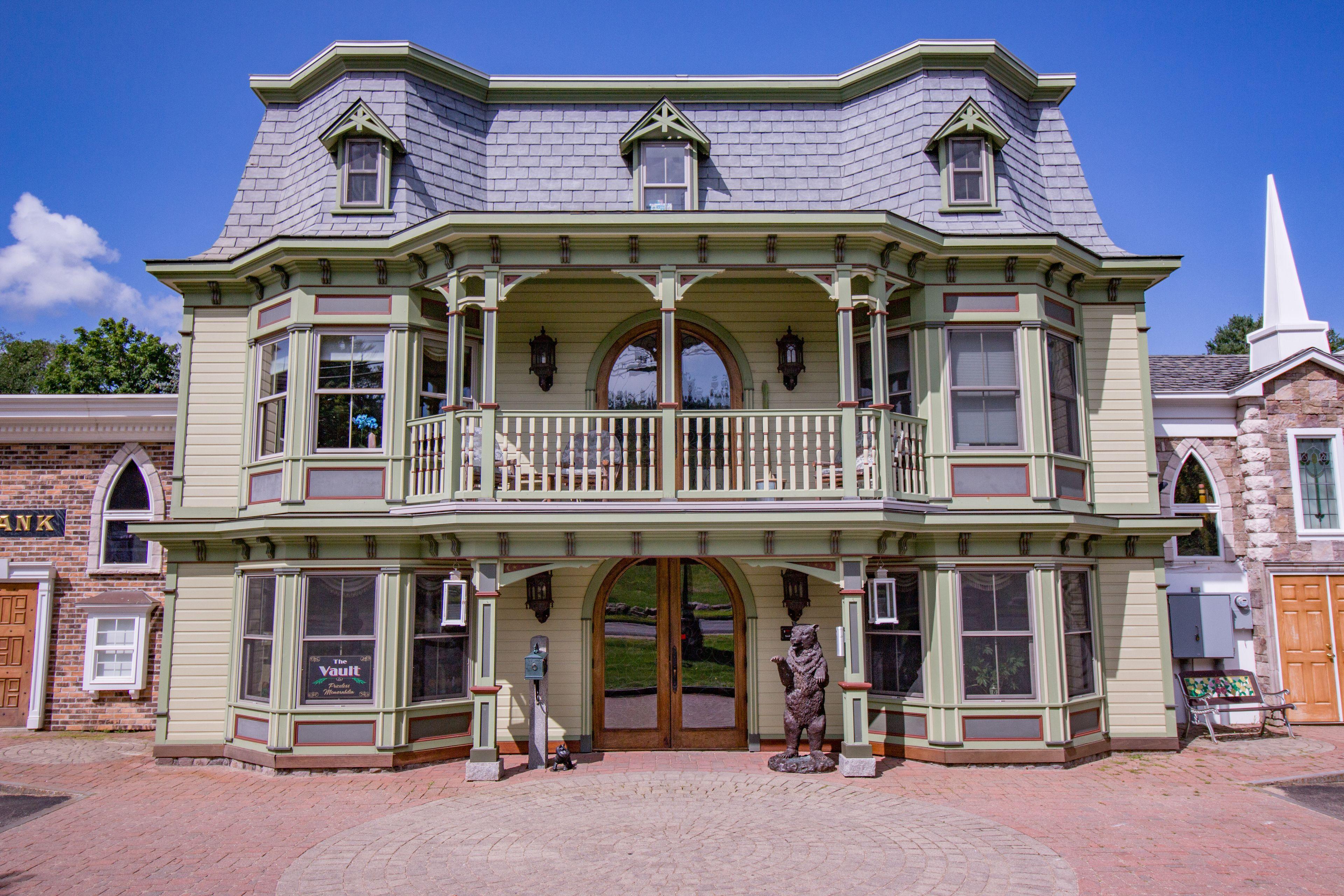 4 Family-Friendly Hotels Close to Conway Crossing Factory Stores