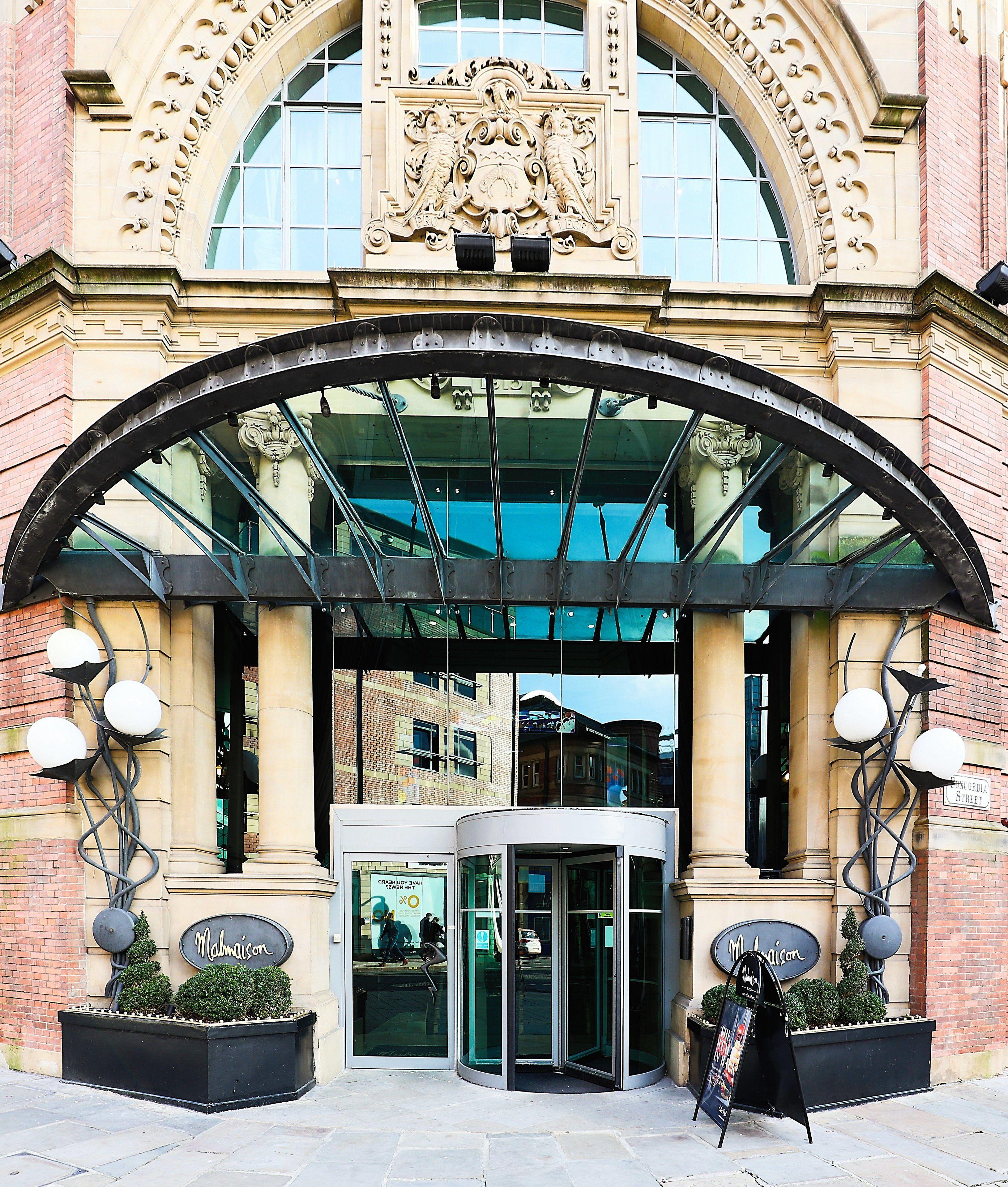 4 Smart 4-Star Hotels In Leeds City Centre Worth Booking