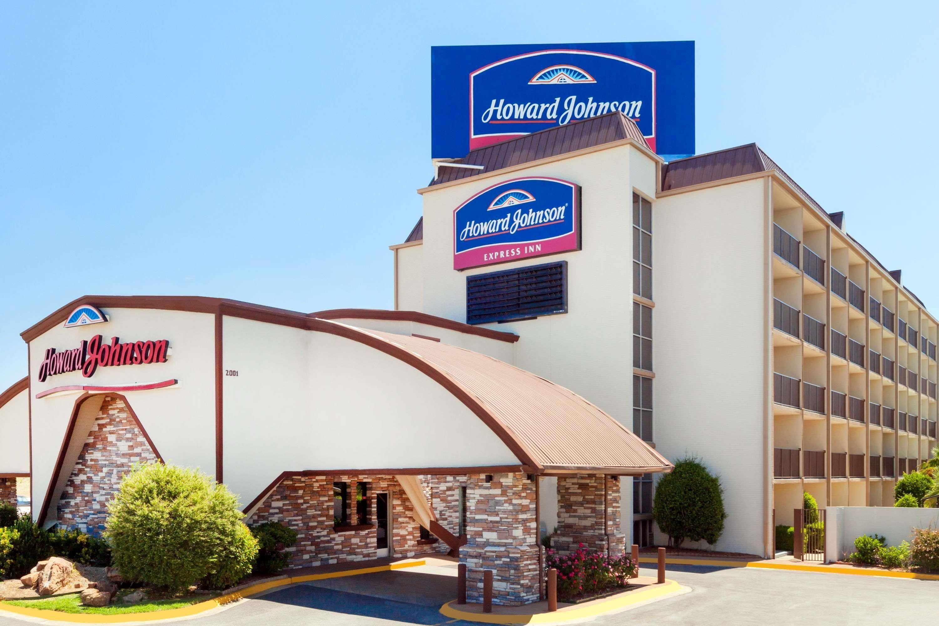 9 Business Hotels Near Southwest Park for Corporate Stays