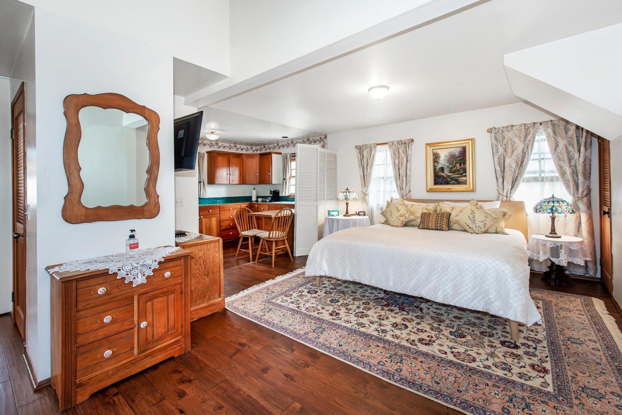 4 Central Hotels Near Earl Warren Showgrounds That Stand Out